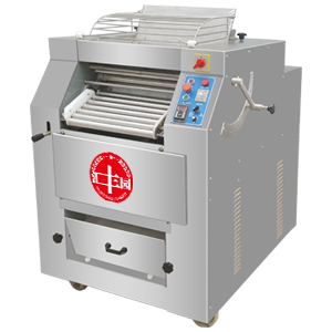 550揉面机 (2).png